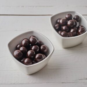 KetoMix Lískové ořechy v hořké čokoládě 160 g