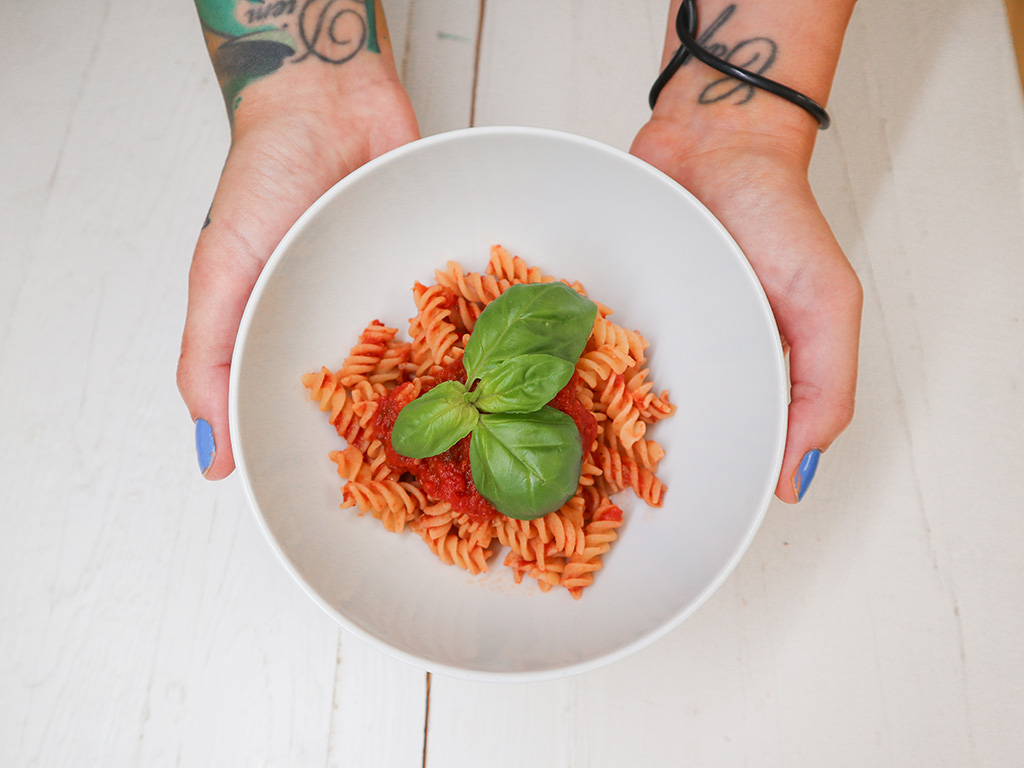 KetoMix Balíček proteinové fusilli a rajčatová omáčka | 4 porce | 500 g těstovin a 180 g omáčky